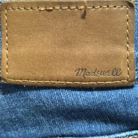 Madewell Blue High Rise Jeans with Subtle Flare..SIZE:26 - Picture 11 of 13